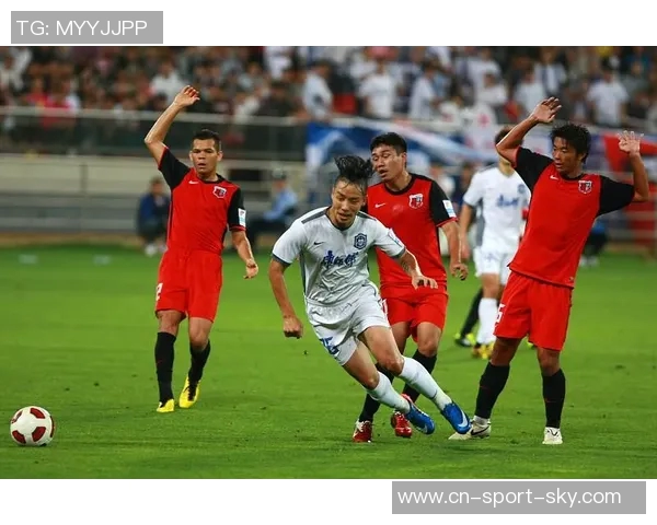 泰达与申花激战正酣谁能在这场对决中笑到最后 泰达与申花激战正酣谁能在这场对决中笑到最后